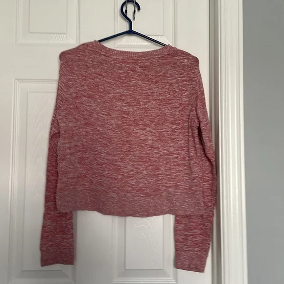 Pink sweater - Picture 2 of 2